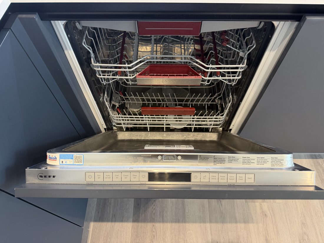 Integrated dishwasher photographed and recorded in the appliance audit