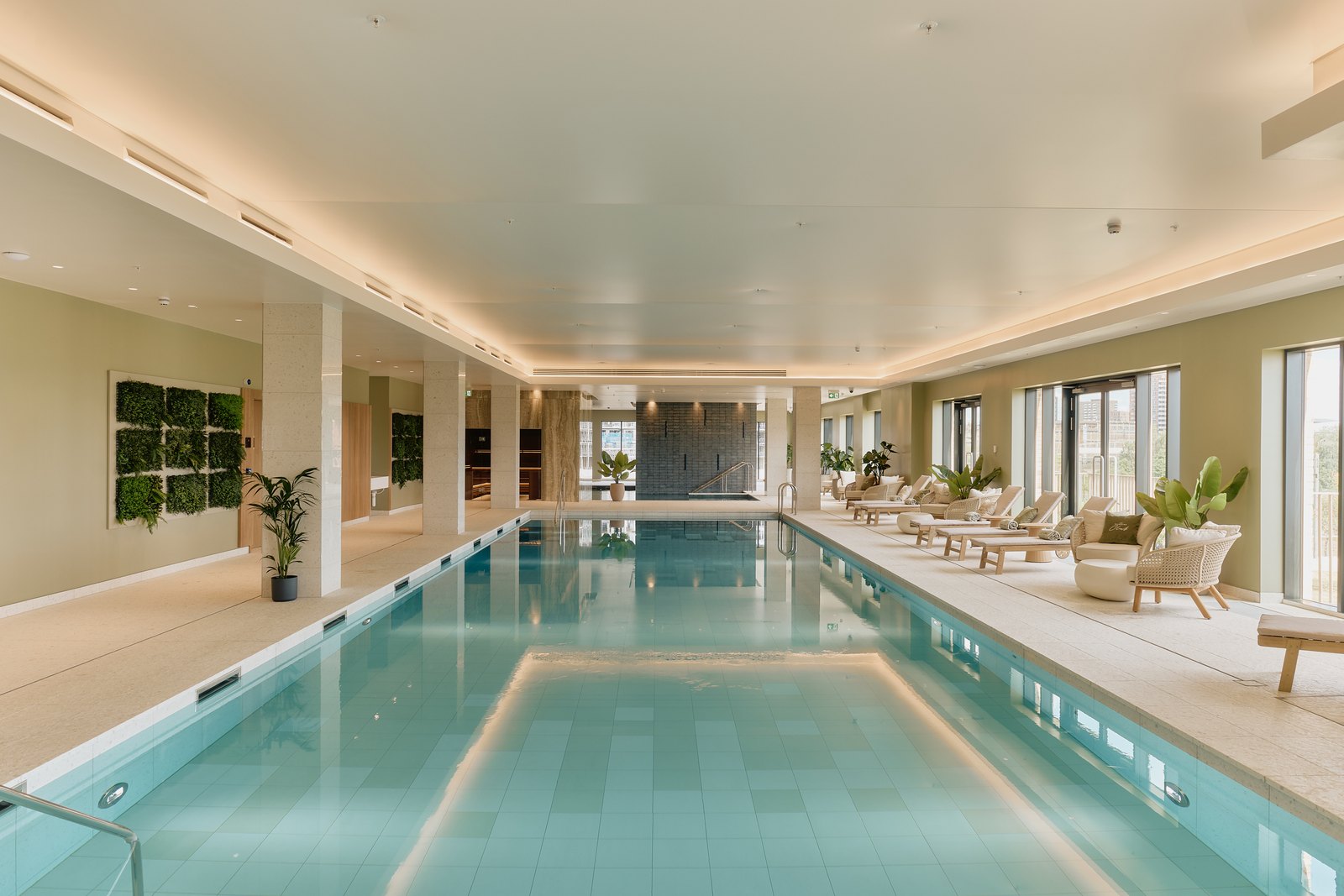 Riverside Spa 的 20 米泳池 — Heron Wharf(开发商照片)